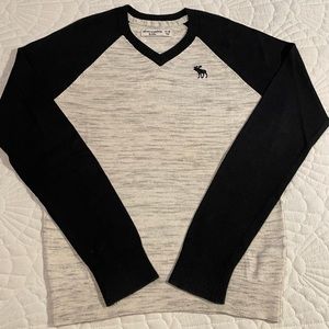 Abercrombie Kids knit Sweater Size 9-10